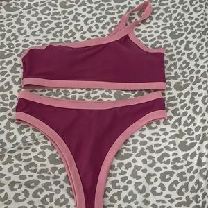 One shoulder bikini